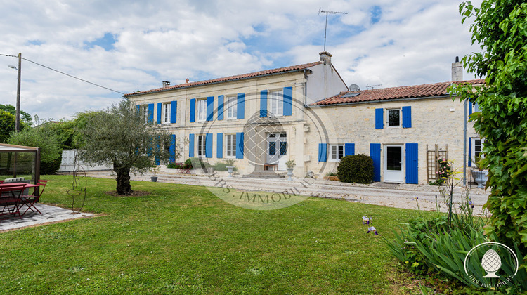 Ma-Cabane - Vente Maison SURGERES, 310 m²