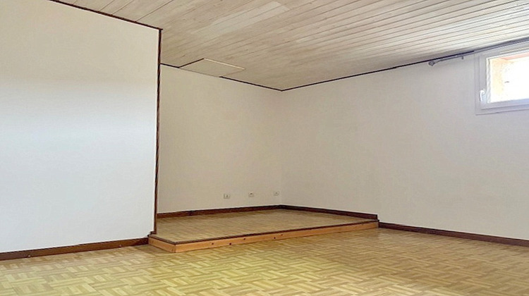 Ma-Cabane - Vente Maison SURGERES, 77 m²