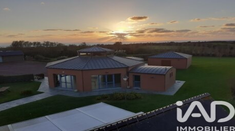 Ma-Cabane - Vente Maison Surtainville, 465 m²