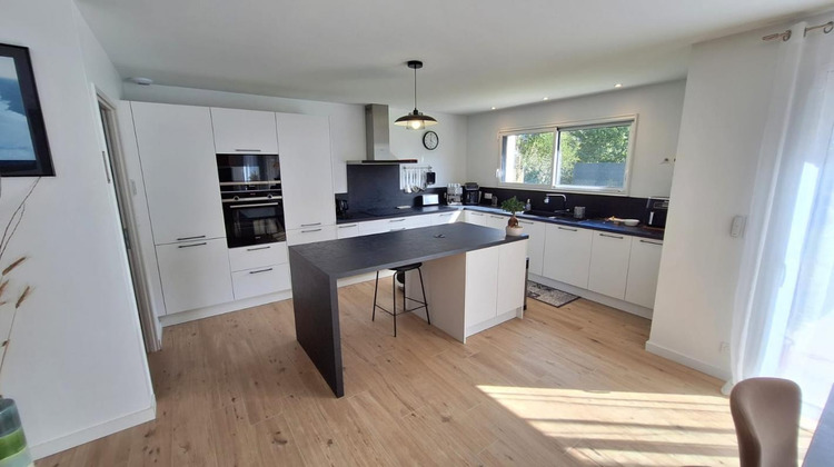 Ma-Cabane - Vente Maison SURZUR, 155 m²