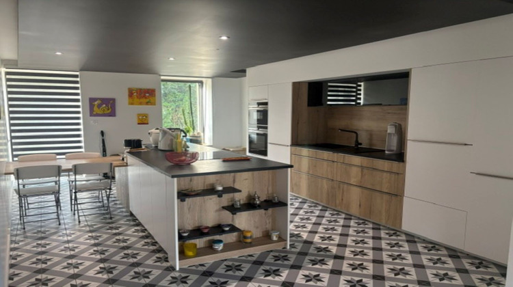 Ma-Cabane - Vente Maison SURZUR, 300 m²