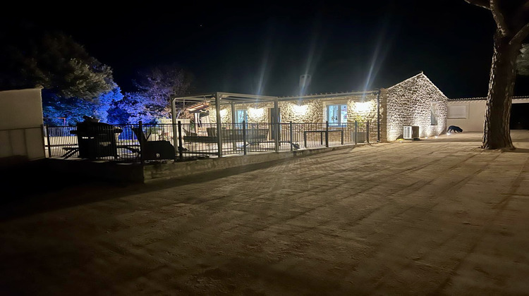 Ma-Cabane - Vente Maison Suze-la-Rousse, 211 m²