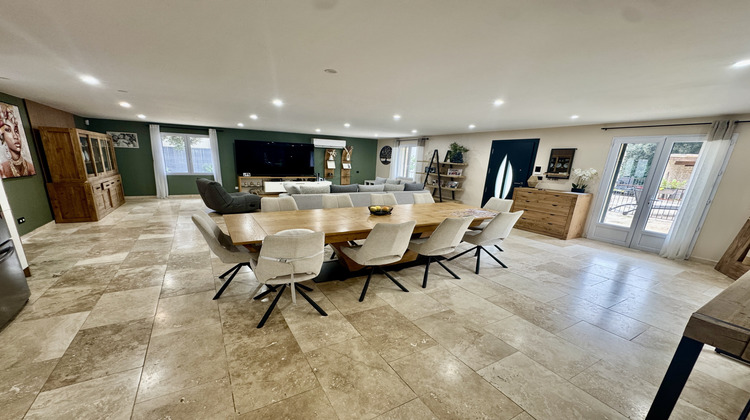 Ma-Cabane - Vente Maison Suze-la-Rousse, 211 m²