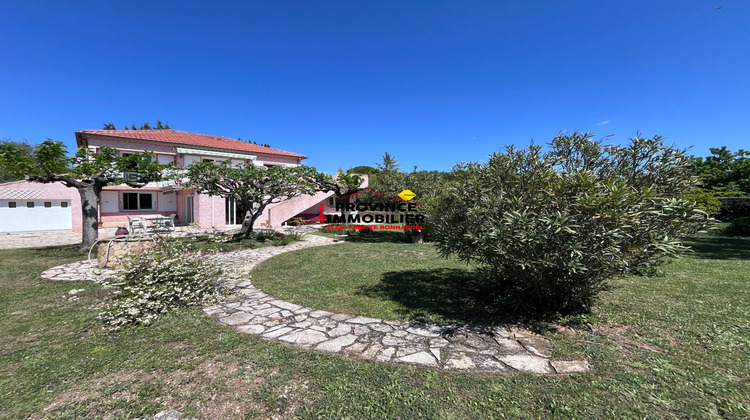 Ma-Cabane - Vente Maison Suze-la-Rousse, 205 m²