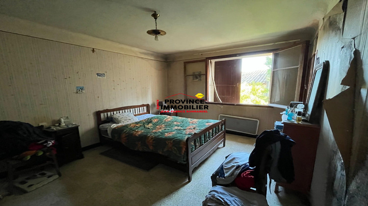Ma-Cabane - Vente Maison Suze-la-Rousse, 655 m²