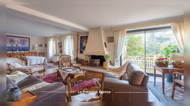 Ma-Cabane - Vente Maison Tarare, 378 m²