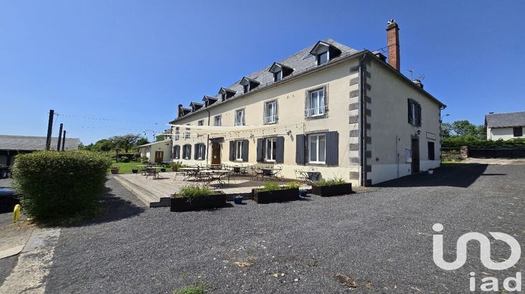 Ma-Cabane - Vente Maison Tauves, 900 m²