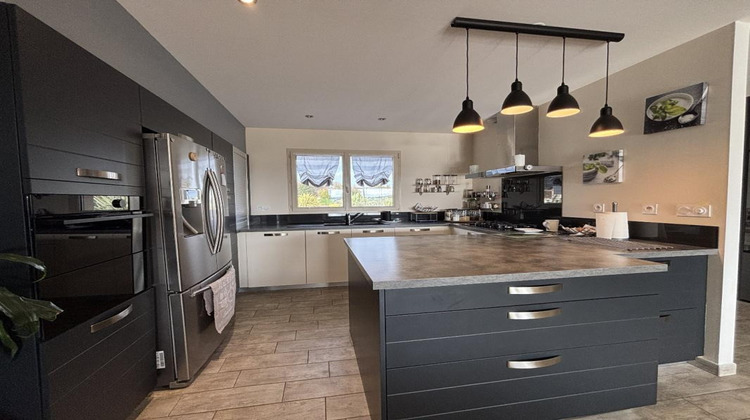 Ma-Cabane - Vente Maison THEIL RABIER, 141 m²