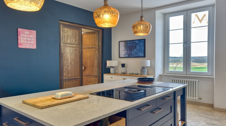 Ma-Cabane - Vente Maison THEZAC, 485 m²