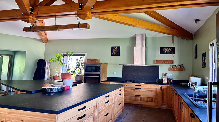 Ma-Cabane - Vente Maison THIERS, 213 m²