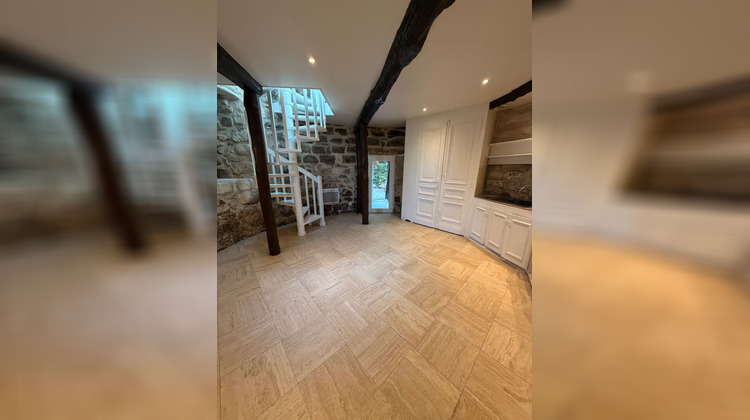 Ma-Cabane - Vente Maison THIERS-SUR-THEVE, 43 m²