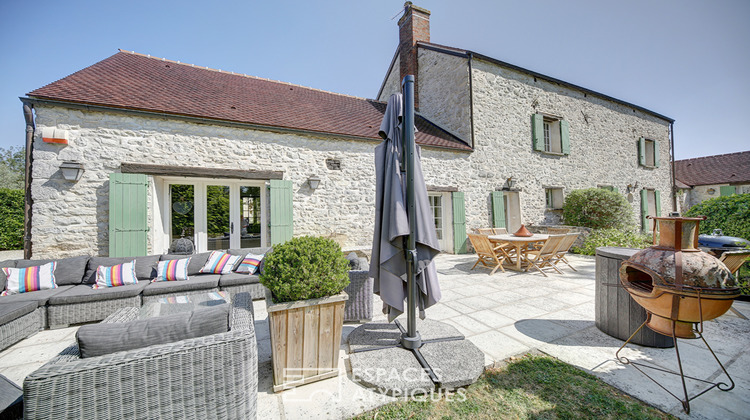 Ma-Cabane - Vente Maison THIVERVAL-GRIGNON, 336 m²