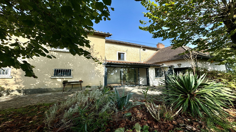 Ma-Cabane - Vente Maison Thiviers, 305 m²