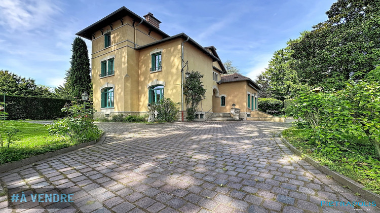 Ma-Cabane - Vente Maison Thoissey, 370 m²