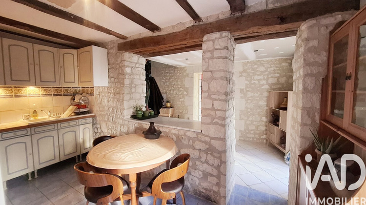 Ma-Cabane - Vente Maison Thuré, 206 m²