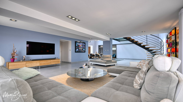 Ma-Cabane - Vente Maison THURINS, 365 m²