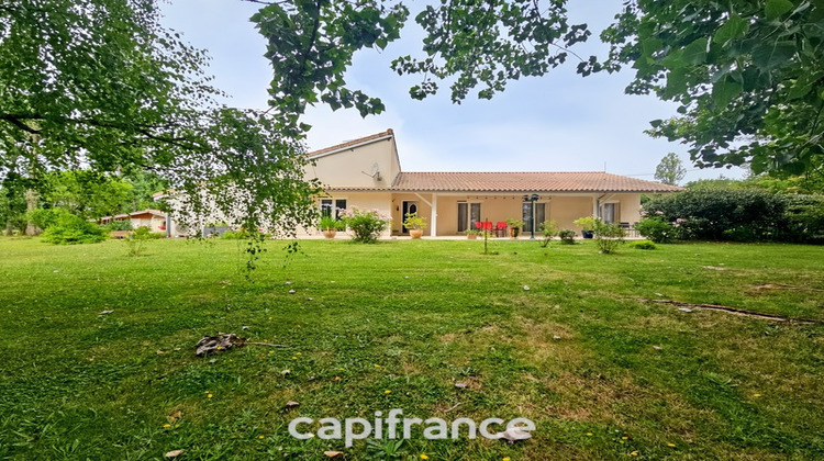 Ma-Cabane - Vente Maison TIZAC DE LAPOUYADE, 162 m²