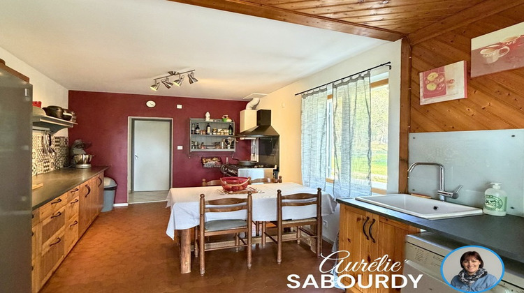 Ma-Cabane - Vente Maison TIZAC DE LAPOUYADE, 189 m²