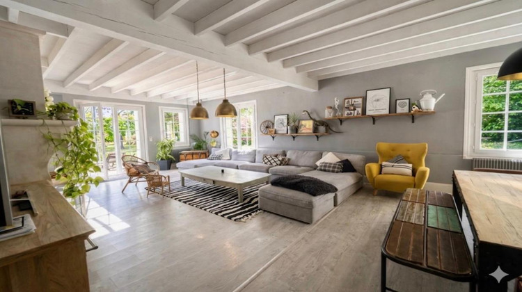 Ma-Cabane - Vente Maison TIZAC DE LAPOUYADE, 240 m²