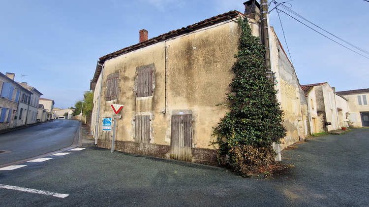 Ma-Cabane - Vente Maison TONNAY BOUTONNE, 80 m²