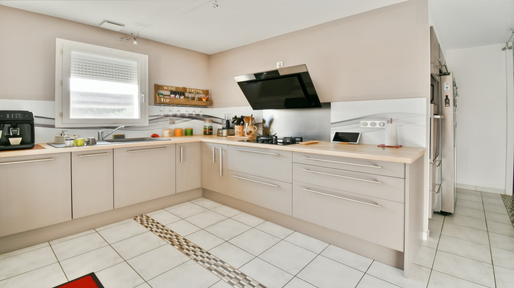 Ma-Cabane - Vente Maison TONNAY BOUTONNE, 110 m²