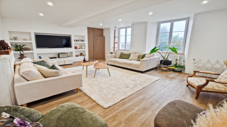Ma-Cabane - Vente Maison TONNAY BOUTONNE, 240 m²