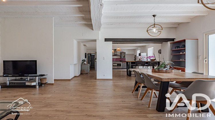 Ma-Cabane - Vente Maison Tonnay-Boutonne, 265 m²