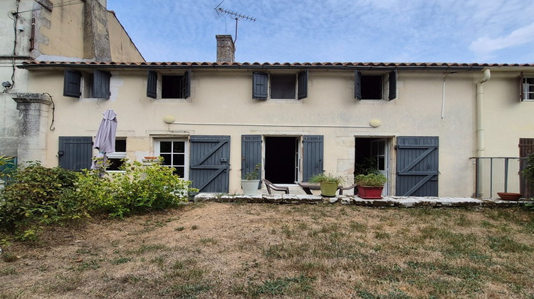 Ma-Cabane - Vente Maison TONNAY CHARENTE, 107 m²