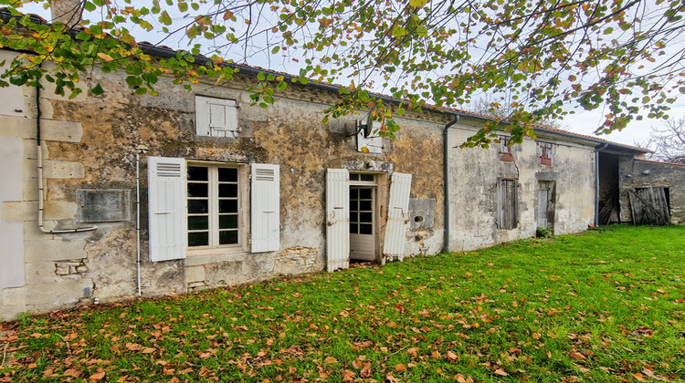Ma-Cabane - Vente Maison TONNAY CHARENTE, 250 m²