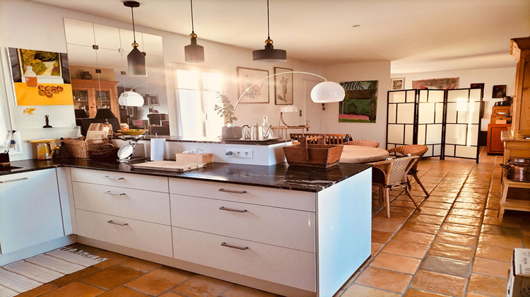 Ma-Cabane - Vente Maison TONNAY-CHARENTE, 141 m²