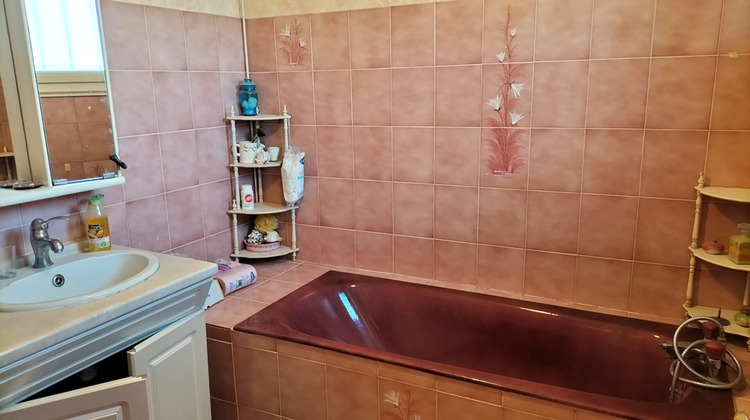 Ma-Cabane - Vente Maison TONNAY-CHARENTE, 114 m²