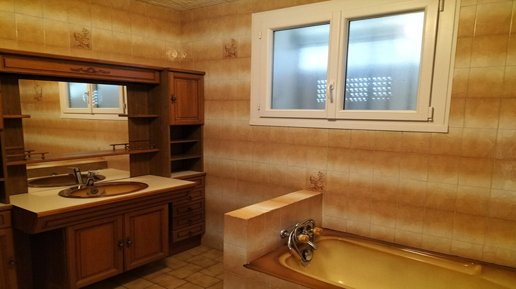 Ma-Cabane - Vente Maison TONNAY-CHARENTE, 215 m²