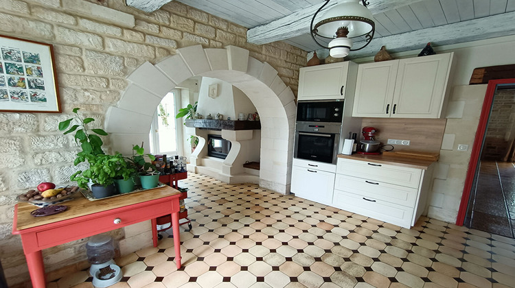 Ma-Cabane - Vente Maison TONNAY-CHARENTE, 210 m²