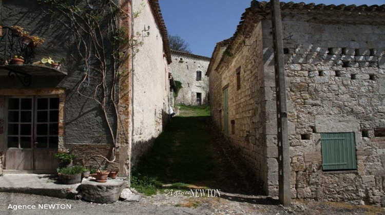 Ma-Cabane - Vente Maison Touffailles, 275 m²