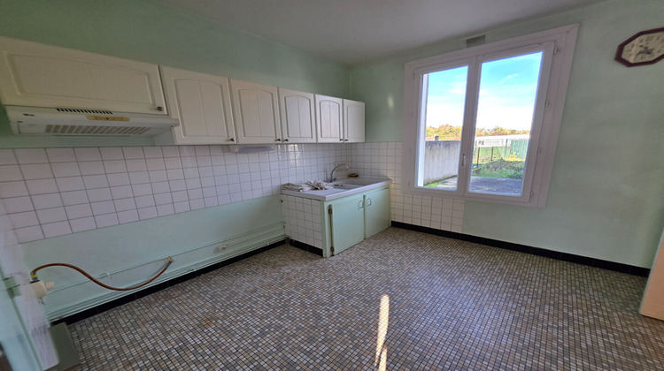 Ma-Cabane - Vente Maison TOURNON-SAINT-MARTIN, 82 m²