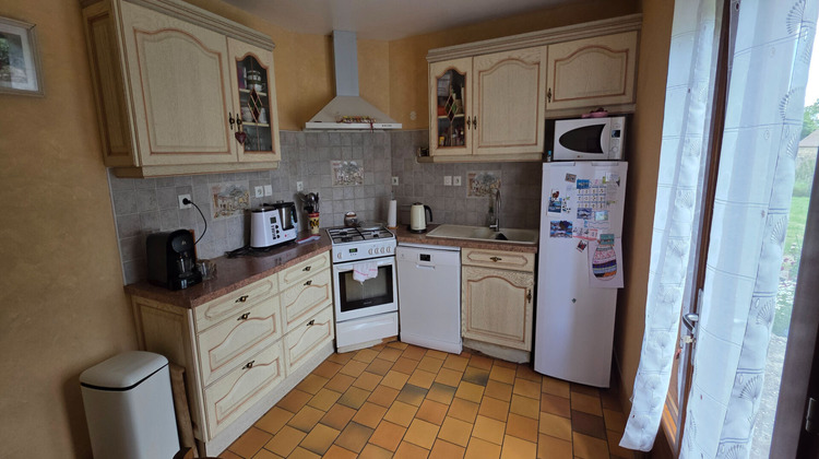 Ma-Cabane - Vente Maison TOURNON-SAINT-MARTIN, 104 m²