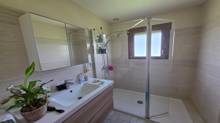 Ma-Cabane - Vente Maison TOURNON-SAINT-MARTIN, 104 m²