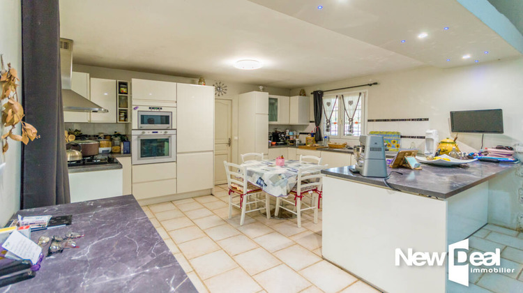 Ma-Cabane - Vente Maison TOURRETTES, 200 m²