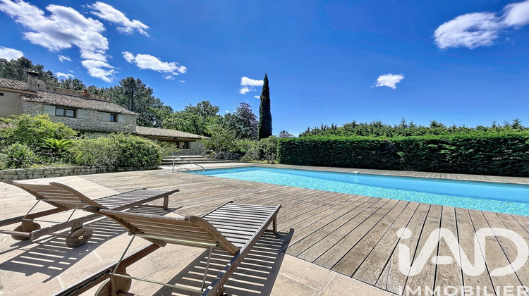 Ma-Cabane - Vente Maison Tourrettes, 200 m²