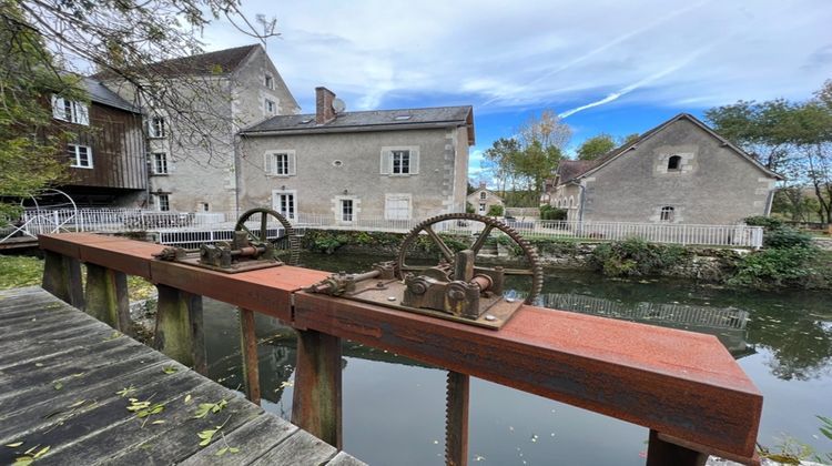 Ma-Cabane - Vente Maison TOURS, 600 m²