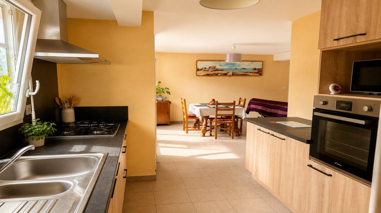 Ma-Cabane - Vente Maison TREGASTEL, 97 m²