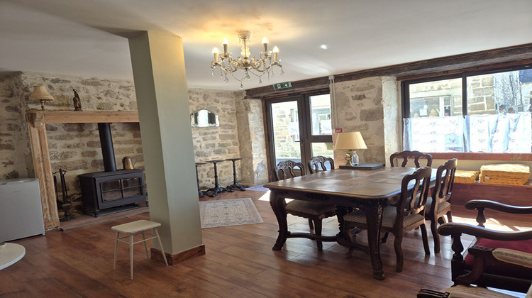 Ma-Cabane - Vente Maison TREIGNAC, 281 m²