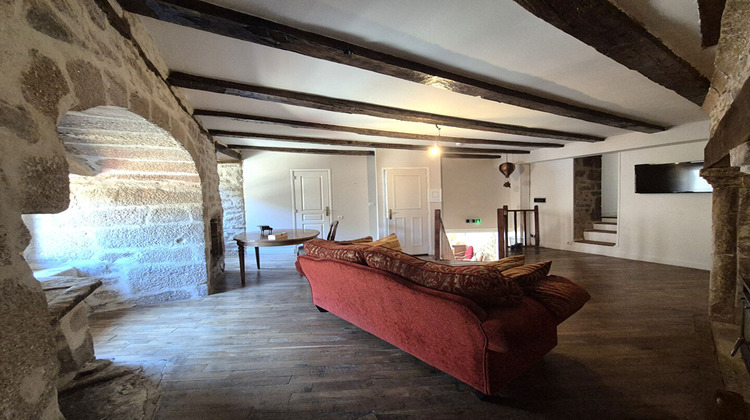 Ma-Cabane - Vente Maison TREIGNAC, 281 m²