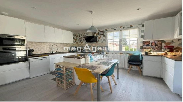 Ma-Cabane - Vente Maison TREIZE SEPTIERS, 230 m²