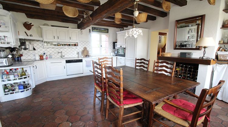 Ma-Cabane - Vente Maison TREMBLAY-LES-VILLAGES, 187 m²