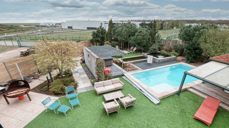 Ma-Cabane - Vente Maison TREMBLAY LES VILLAGES, 820 m²