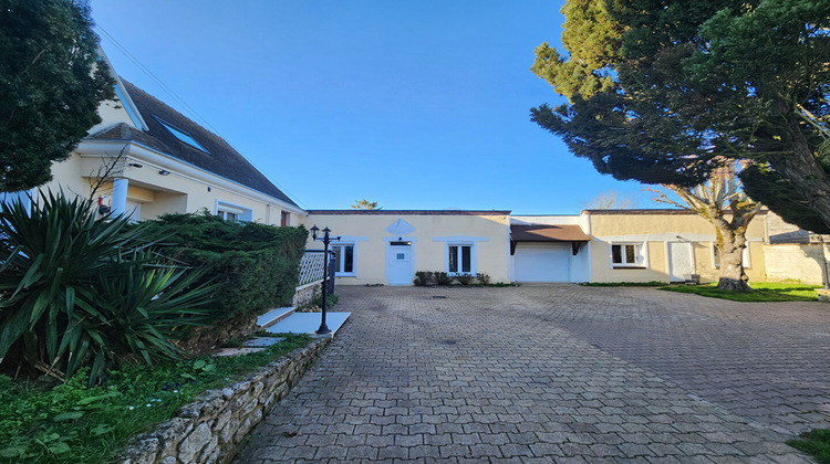 Ma-Cabane - Vente Maison TREMBLAY-LES-VILLAGES, 250 m²