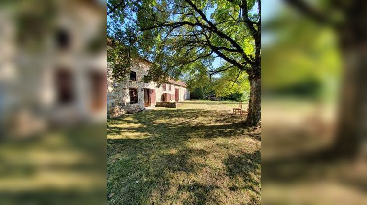 Ma-Cabane - Vente Maison TREPT, 370 m²