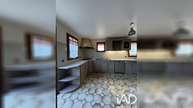 Ma-Cabane - Vente Maison Trouy, 214 m²