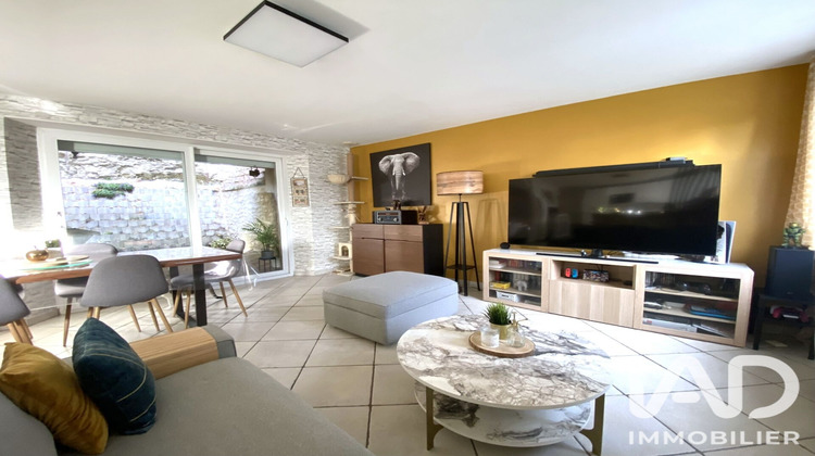 Ma-Cabane - Vente Maison Truyes, 100 m²
